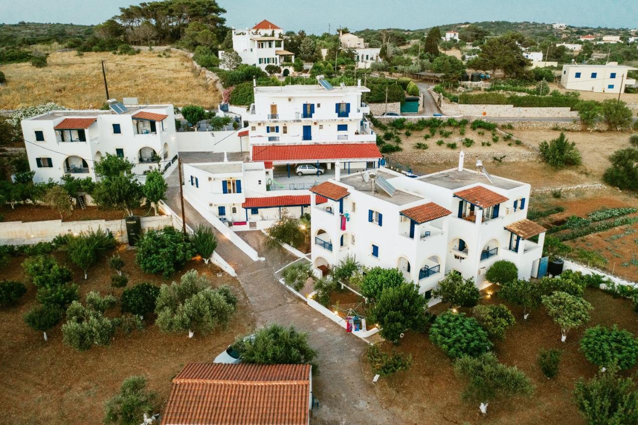 Theofilos Appartements Livadi  Eksteriør billede